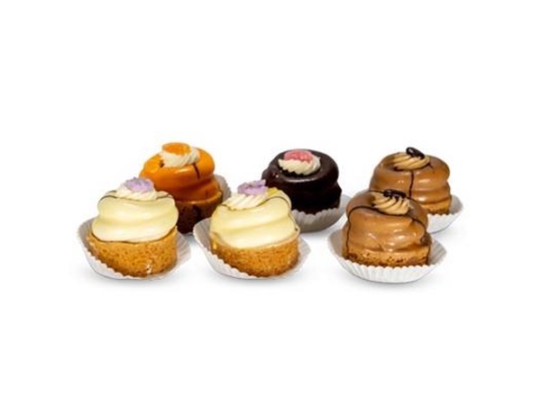 DOOSJE HARDE WENER PETIT FOURS
